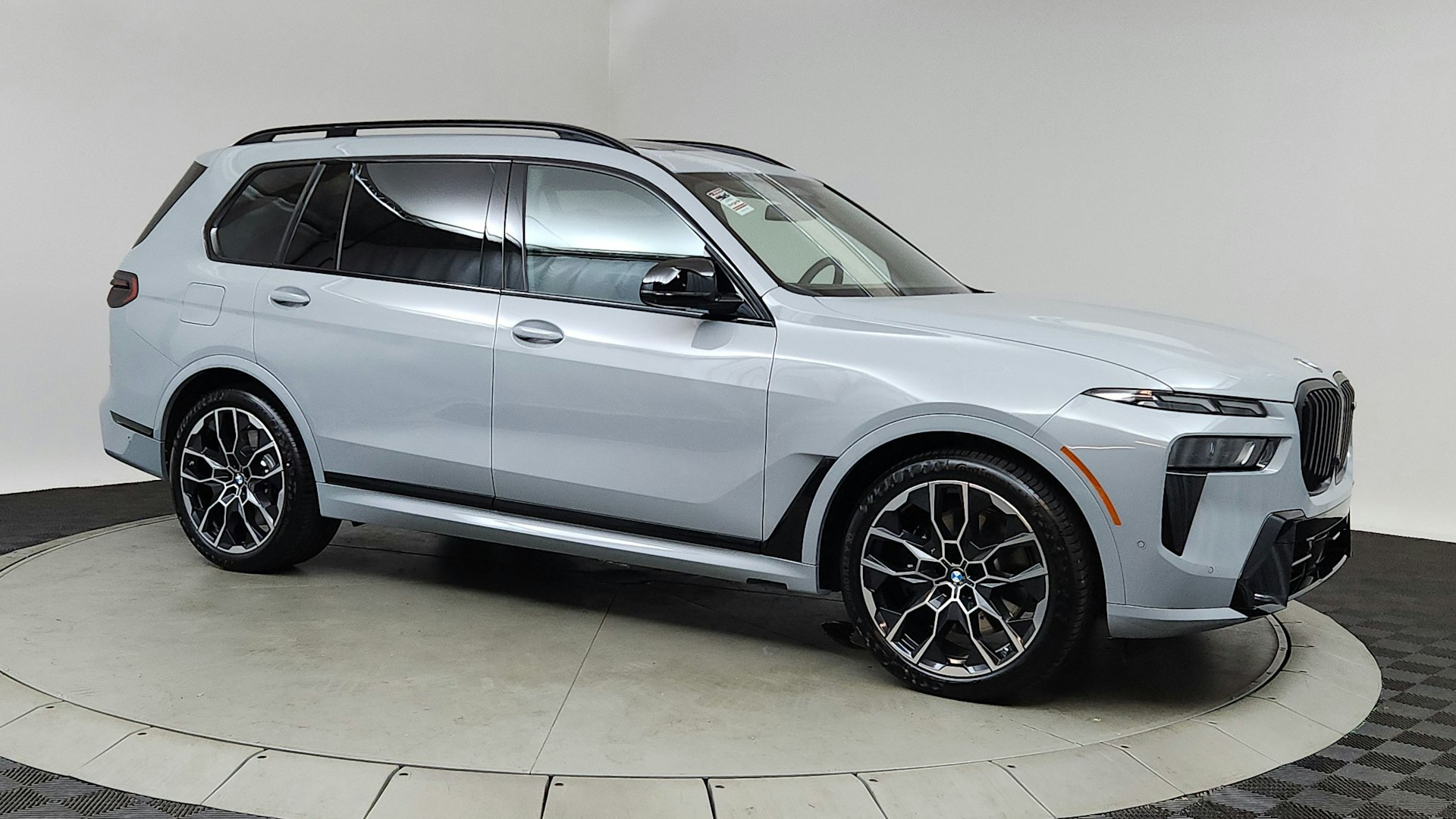 2024 BMW X7 Luxury Full-Size SUV